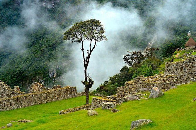 07 Day: Inca Jungle Adventure with Mountain Bike, Rafting, Zipline & Trek - Santa María Rafting: Class II–III Rapids with Safety Support