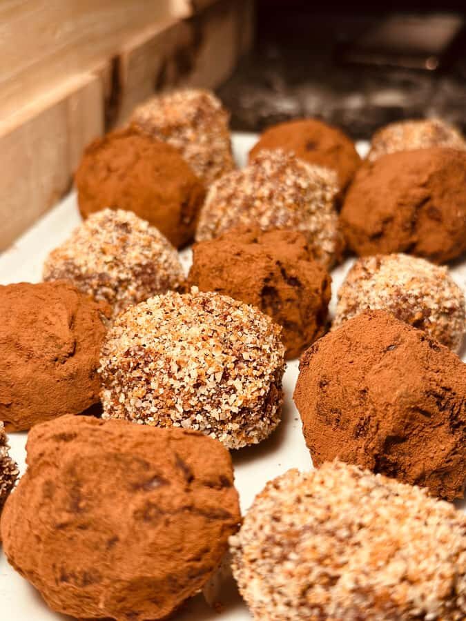 1.5h Cusco Chocolate Workshop - Truffles & Hot Chocolate - Making 20 truffles you actually want to share