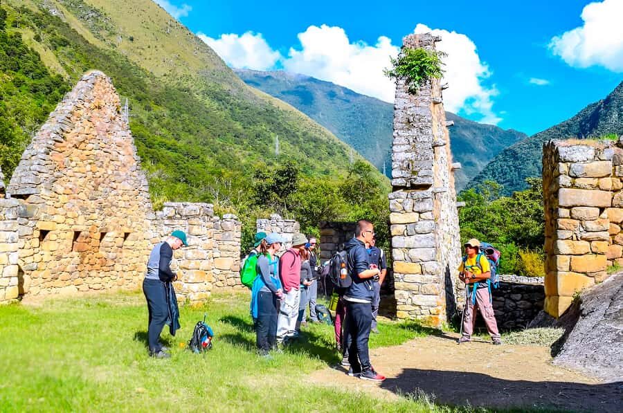 2-Day Inca Trail Hike to Machu Picchu & Panoramic Train - Inti Punku (Sun Gate): The Machu Picchu Reveal Moment