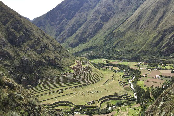 2-Day Private Short Inca Trail to Machu Picchu - Day 2: the bus to Machu Picchu, guided time, then the train back