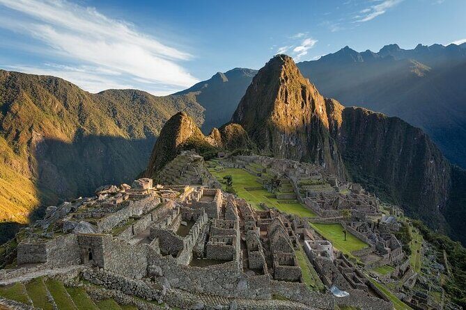 2-Day Short Inca Trail to Machu Picchu - Huayna Picchu climb: worth it if you want the extra level of views