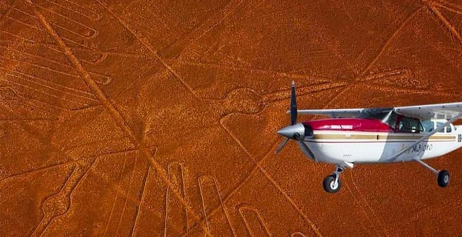 4 Day from Lima: Nazca Lines Flight, Paracas, and Huacachina - Day 2: Ballestas Islands speedboat and Paracas Reserve coastal desert views