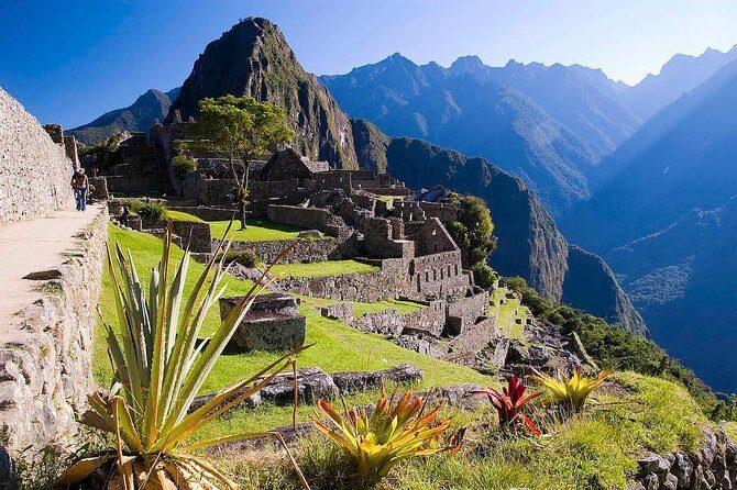 4 Day - Machu Picchu Special - Group Service - Price and Value: What $679 Covers (and What Costs Extra)