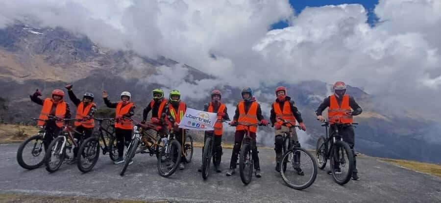 4 days/3 nights: Inka Jungle Trek to Machu Picchu - Food, hostels, and how the small group affects your day