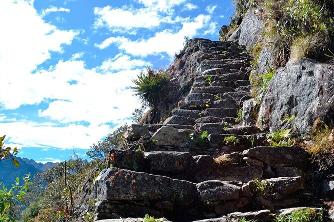 4 Days Inca Trail To Machu Picchu - Meals, Guides, and the Team That Makes It Work