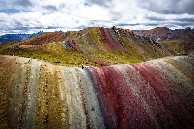 4D Bundle Cusco: Sacred Valley / Machu Picchu / Rainbow Mountain / Humantay Lake - Day 1 Sacred Valley: weaving at Chincero, Moray views, and the Maras salt flats
