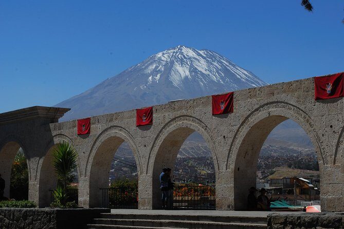 Arequipa, Historic and Colonial City and Santa Catalina Monastery - Stop 1: St Lazarus quarter vibe and the Carmen Alto viewpoint