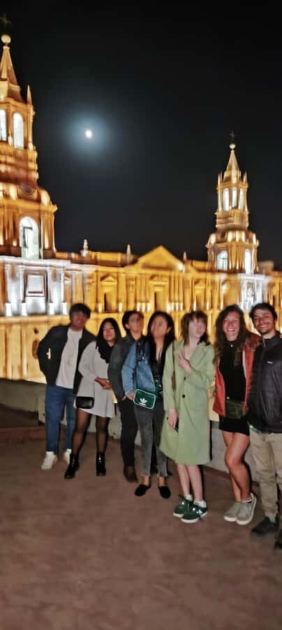 Arequipa: Pub Crawl with Skip-The-Line Access and Drinks - The Nightclub Finale: VIP Entrance and the Rules of Admission