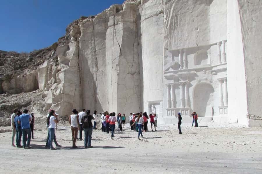 Arequipa: The White City Origins – Sillar Route Half Day - From your hotel to Añashuayco: the morning rhythm that works