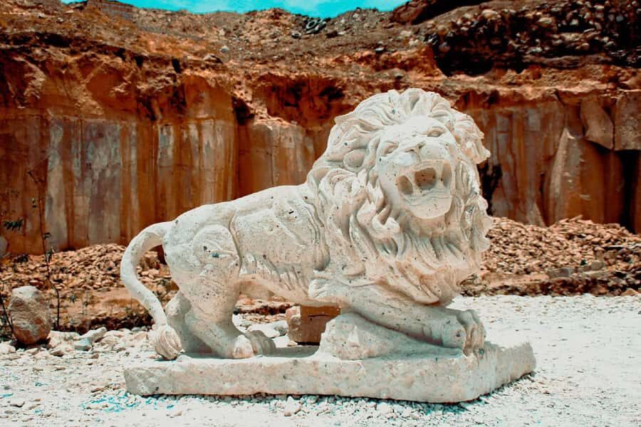 Arequipa | Tour of the Sillar Route + Culebrillas Canyon - The Sillar Route: When a Quarry Becomes a Cultural Lesson