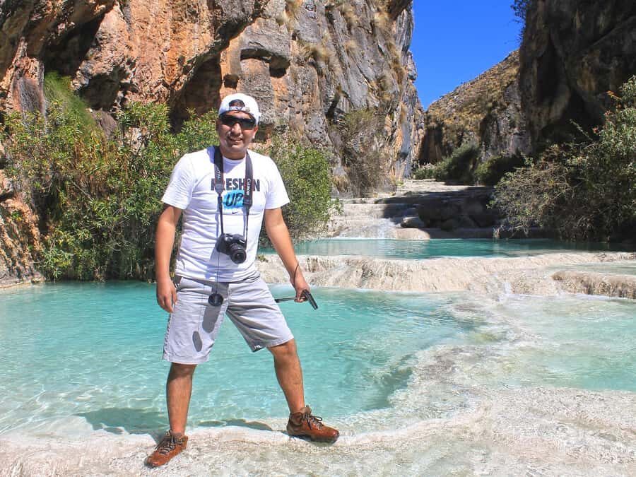 Ayacucho: Full Day Aguas Turquesas Millpu - The riverbank walk to the first natural pools