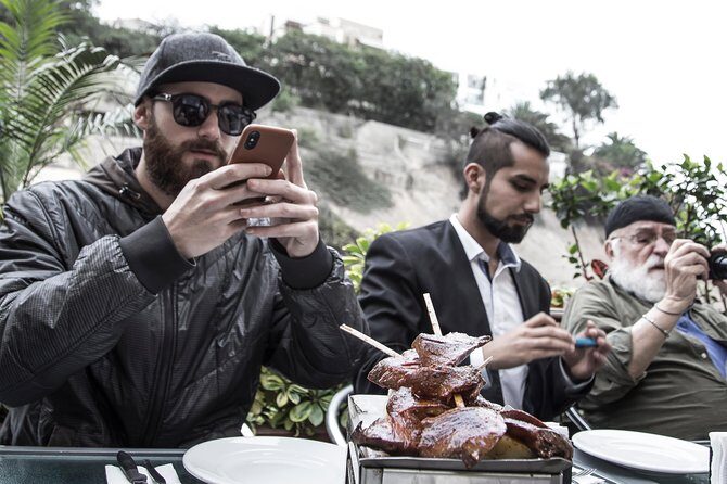 Barranco Art and Food Tour: Graffiti Walk and Culinary Delights - Vegan, Vegetarian, and Gluten-Free: How Well This Tour Handles Real Life
