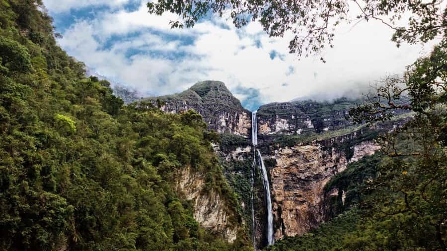 Chachapoyas: Gocta Waterfall Excursion | Entrance - Lunch | - Reaching Gocta Waterfall: 771 meters of payoff