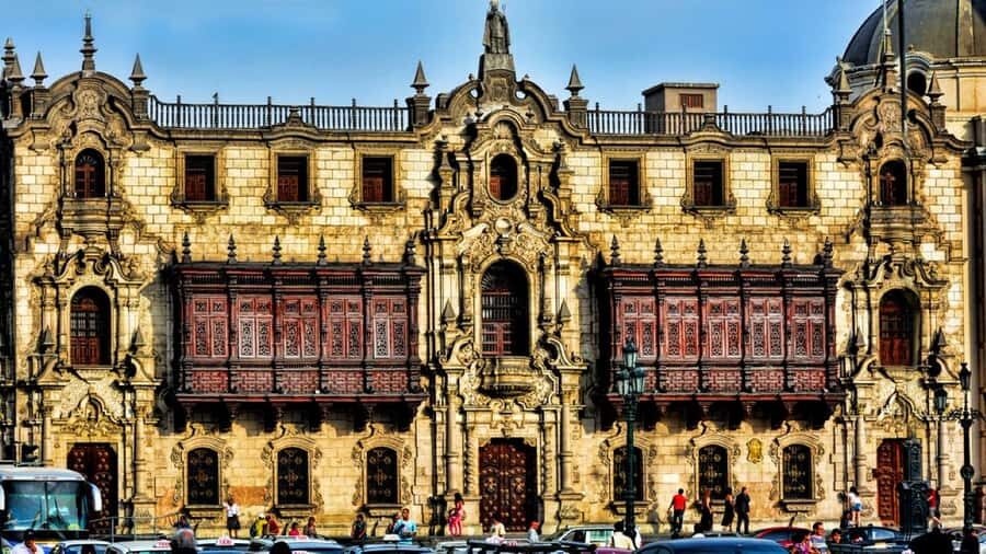 City Tour Colonial and Modern Lima for 5 Hours - Residential Lima by the window: El Olivar, Miraflores, and Larcomar