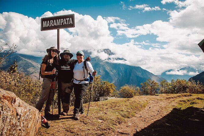 Classic Choquequirao Trek – 5 Days / 4 Nights - Day 1: The 4:30 a.m. Start, Cachora Views, Then the Long Descent to Chiquisca