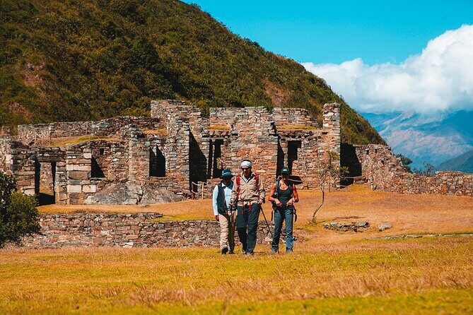 Classic Choquequirao Trek – 5 Days / 4 Nights - Day 5: Capuliyoc Goodbye Walk, Saywite Monolith, and Hot Springs by Cconoc
