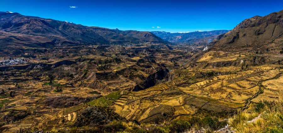 Colca Canyon: 2-Day Tour from Arequipa to Puno - Tips to make altitude and long drives feel easier
