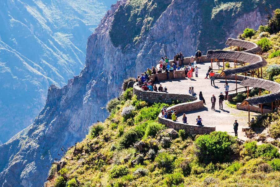 COLCA CANYON FULL DAY TOURS - Cruz del Condor: the main viewpoint and the condor window