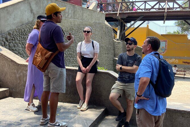 Colorful Barranco Tour and Street Art - Starbucks meet-up and a main-square start that helps you orient