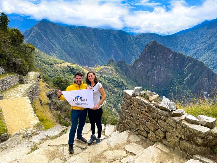 Cusco: 2-day Inca Trail to Machu Picchu - Day 2: bus up, then a 2-hour guided tour that turns ruins into real places