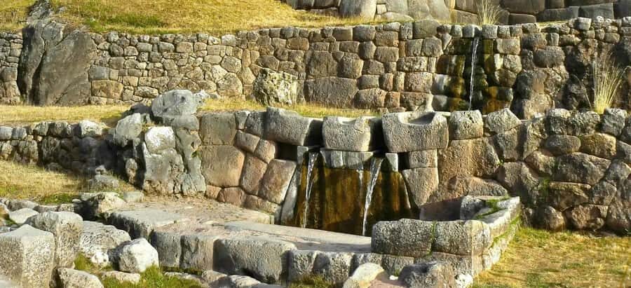 Cusco: Archaeological Park Morning Tour - Puca Pucara: terraces, walls, and surveillance logic