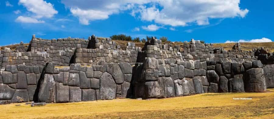 Cusco: Archaeological Park Morning Tour - Tambomachay: aqueducts, water gutters, and Inca engineering