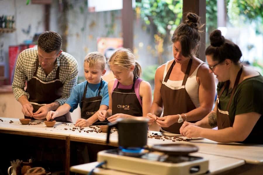 Cusco: Bean to bar chocolate workshop - Bean to bar in Cusco: what this 2-hour class feels like