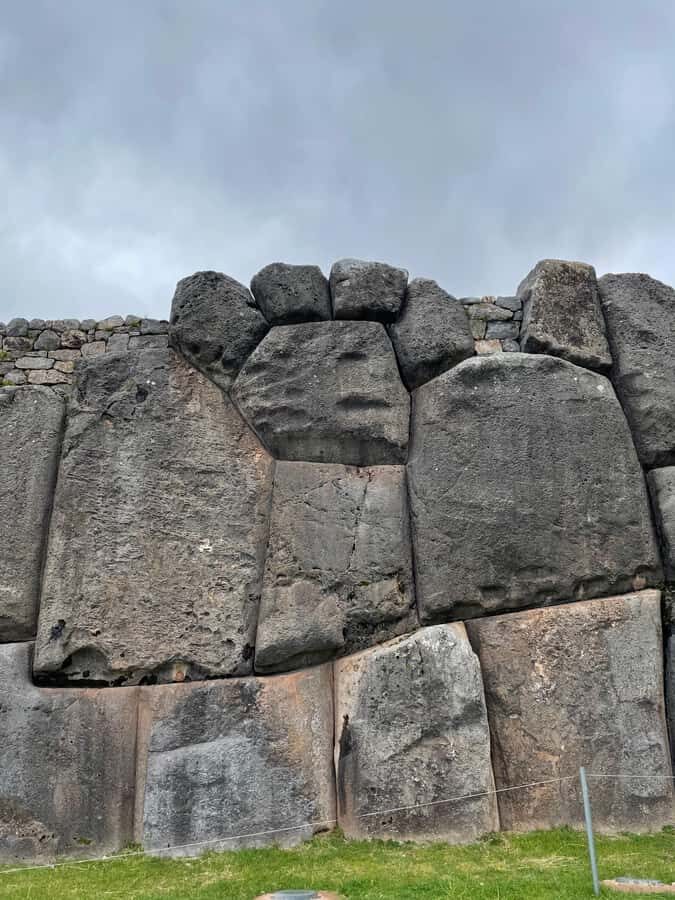 Cusco : City Tour of 4 Ruins and Sun Temple - Coricancha (Temple of the Sun): Inca precision under Spanish colonial lines