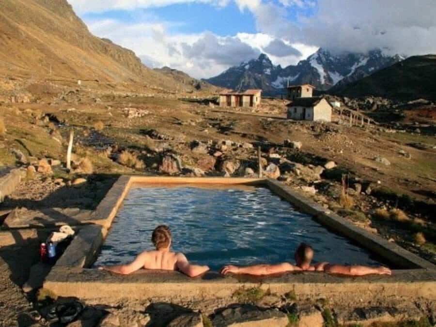 Cusco: Day Trip to the 7 Ausangate Lagoons with Lunch - 4:00 a.m. Pickup in Cusco and the Road to Pacchanta