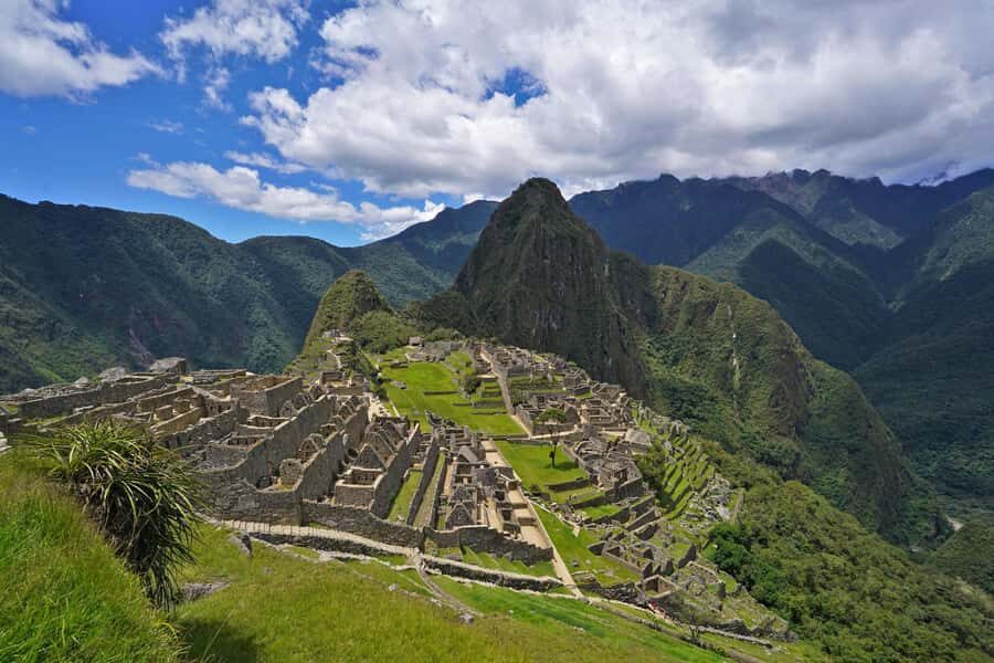 CUSCO: Full Day All Included Private Machu Picchu Experience - Aguas Calientes: Where You Get Your Bearings
