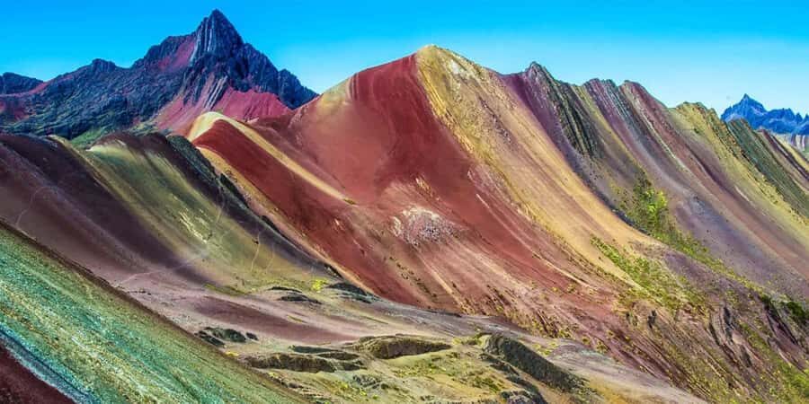 Cusco : Full day Palcoyo Mountain of colors - Arrival at Palcoyo (About 4,100 Meters): What the 50-Minute Walk Feels Like