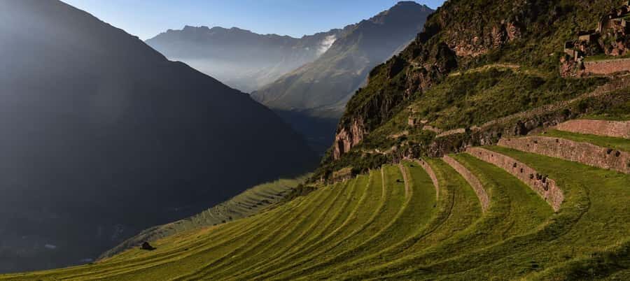 Cusco: Full-Day Sacred Valley History Tour - Chinchero Natural Dyes and Knitting: craft that still runs in daily life