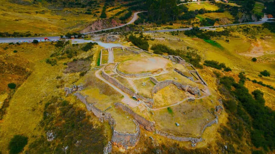 Cusco : Half-Day Explore Inca Ruins qoricancha sacsayhuaman - Sacsaywaman: panoramic views and the heavy feeling of Inca stonework