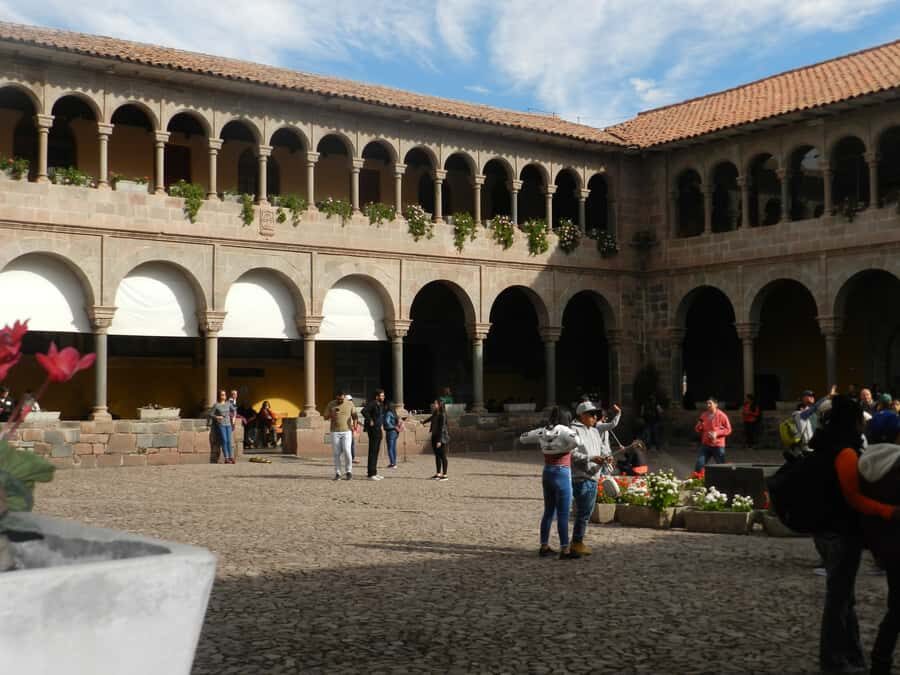 Cusco: Half-Day Historic City Tour - Cusco Cathedral first: art, carvings, and what to look for