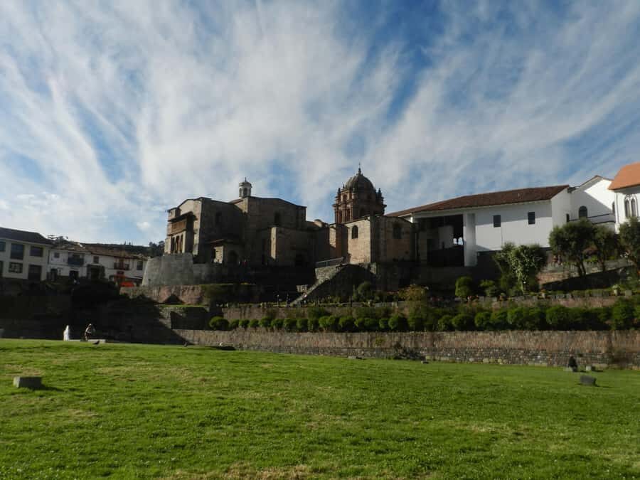 Cusco: Half-Day Historic City Tour - Sacsayhuaman by air-conditioned coach: the “how did they do that?” moment