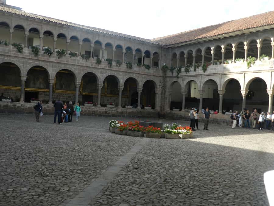 Cusco: Half-Day Historic City Tour - Tambomachay: the freshwater spring moment