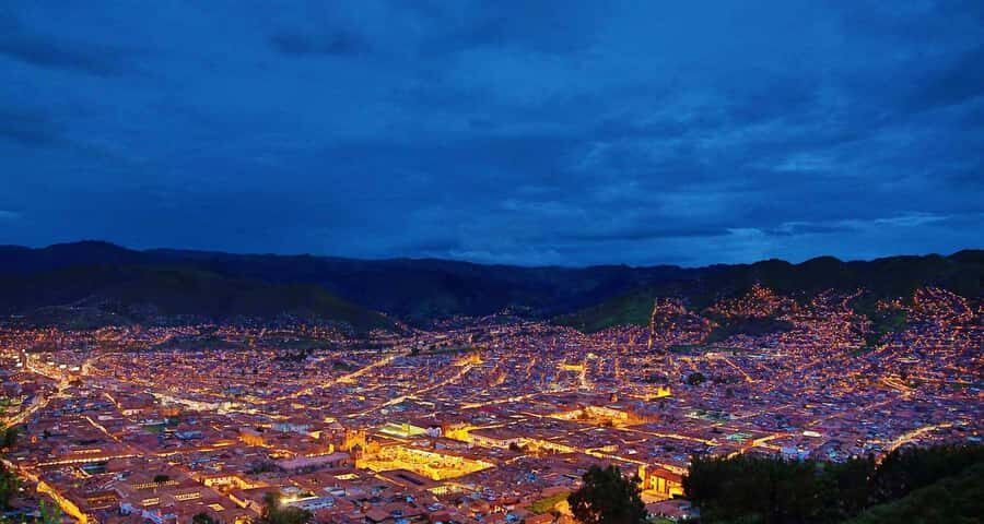 Cusco: Legends and History Night Tour with Pisco Sour - Why Cusco at night is a smart way to start