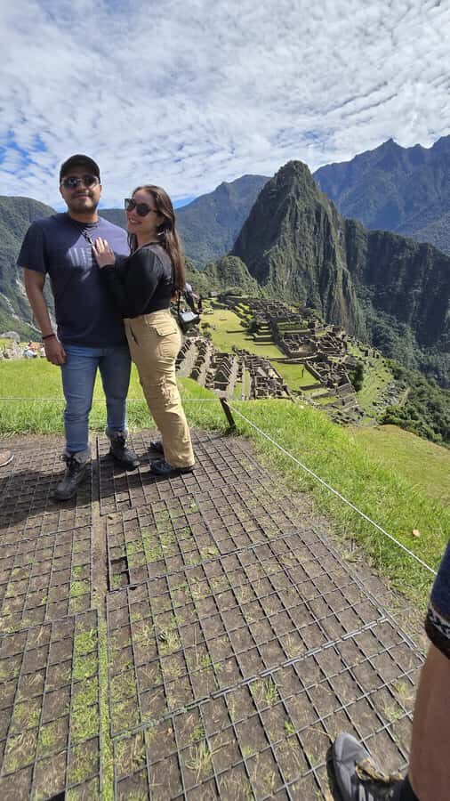 Cusco: Machu Picchu Day Trip with Train + Entrance ticket - Ollantaytambo to Aguas Calientes by train: the Andes in motion
