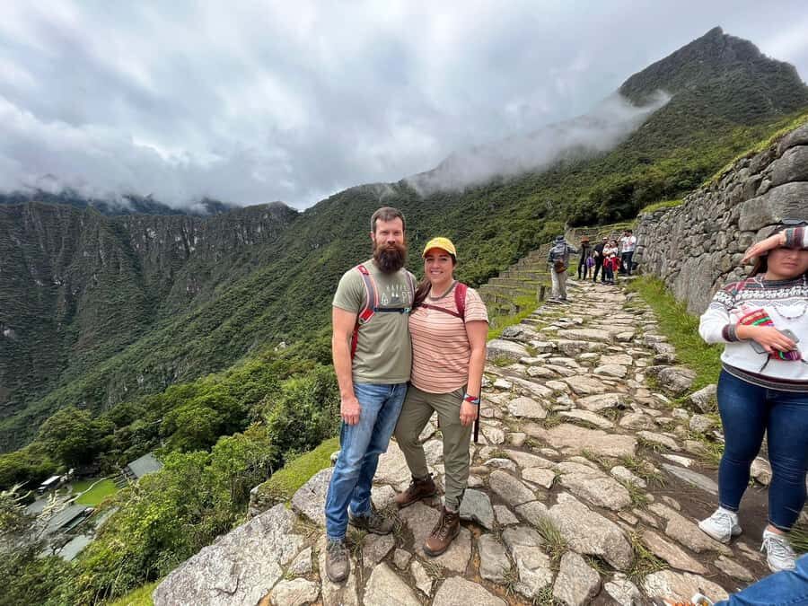 Cusco: Machu Picchu Day Trip with Train + Entrance ticket - Machu Picchu with a local guide: what you’re actually learning