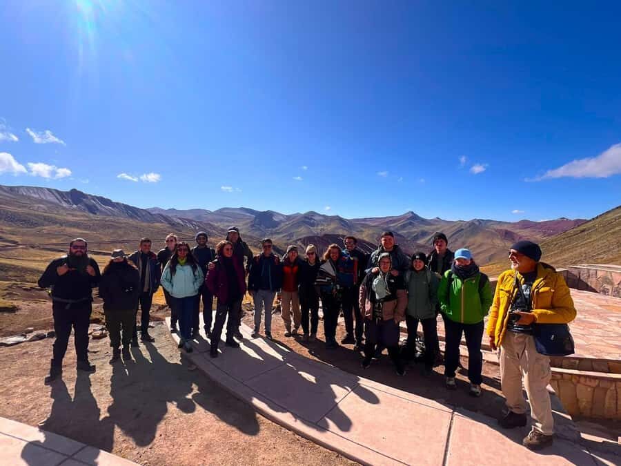 Cusco: Palcoyo Mountain Day Trip with Breakfast and Lunch - The long ride to the parking lot: settling in for the hike