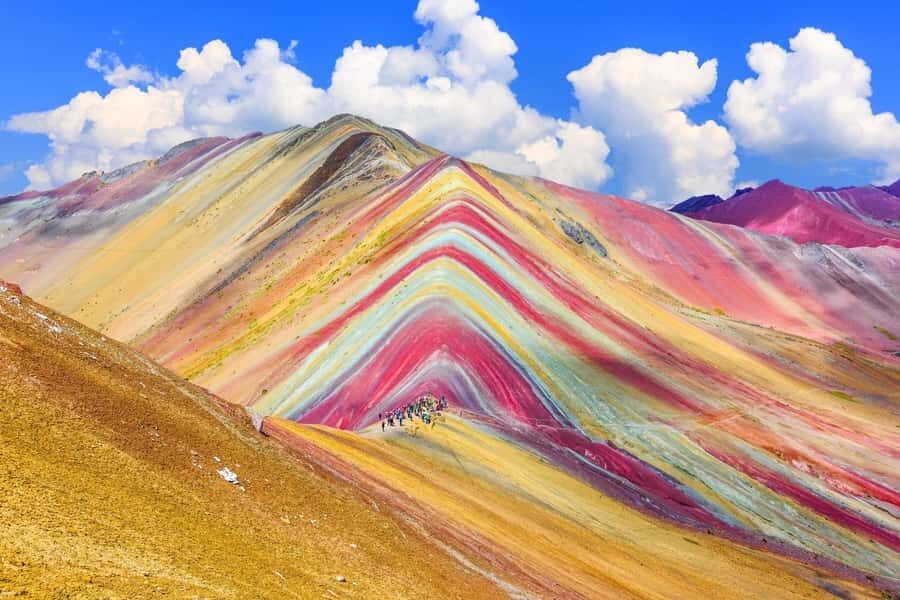 Cusco : Rainbow Mountain and Red Valley Tour - Guides, safety kit, and group pace: what makes this run smoother