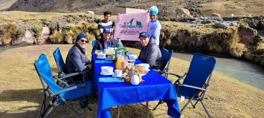 Cusco: Rainbow Mountain & Red Valley Tour with Picnic meals - Climbing Vinicunca: the Rainbow Mountain summit walk, step by step