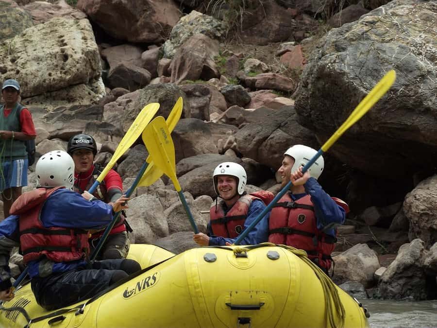 Cusco: River Rafting Adventure Full Day | Adrenaline Tour - Lunch after the rapids: why it’s more than fuel