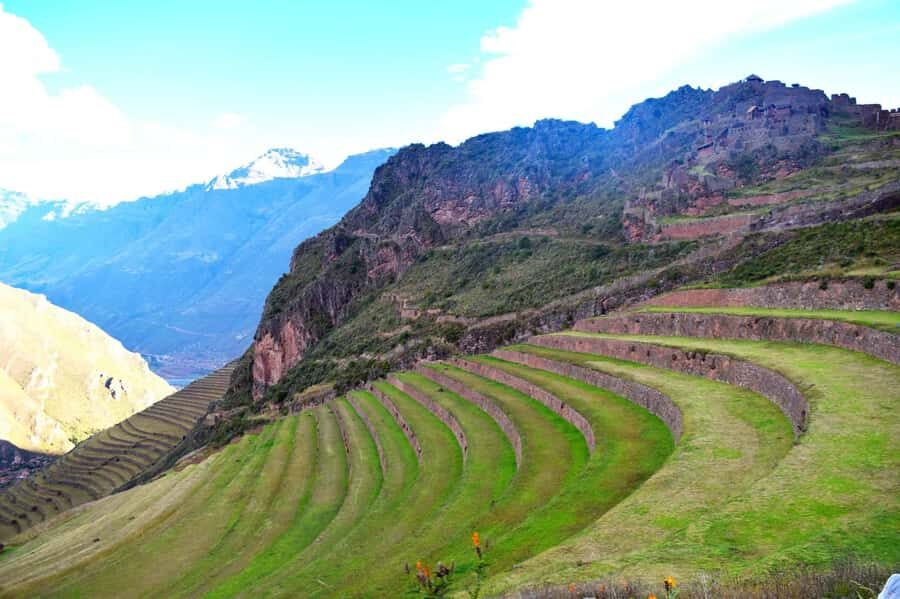 Cusco: Sacred Valley of the Incas Tour - Pisac town and the artisan market: where the day gets human-scale