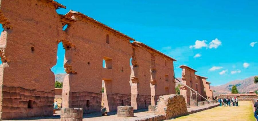 Cusco: Scenic Route of the Sun to Puno with Buffet Lunch - Lunch: a buffet in Marangani–Sicuani (11:35 AM)