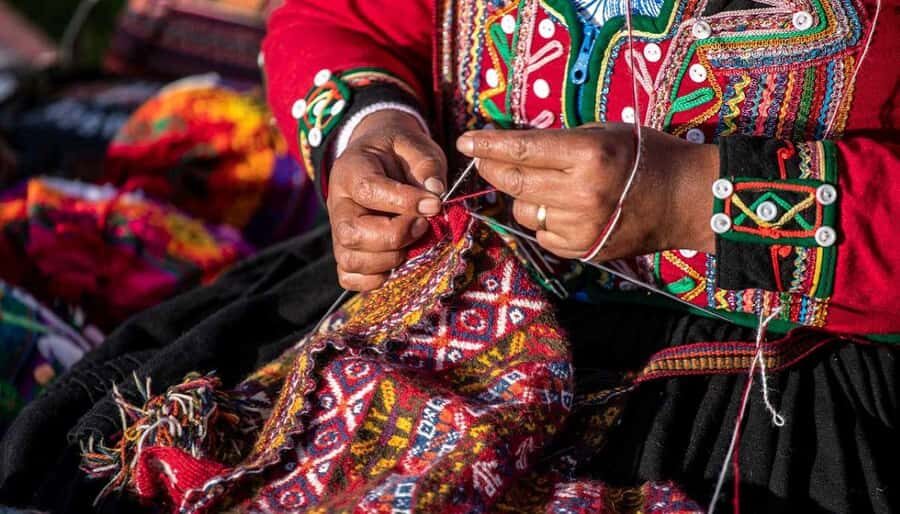 Cusco | Visit Maras, Moray, Chinchero, Pisac | Valle Vip - A 10-hour Valle Sagrado circuit that starts early (and keeps moving)