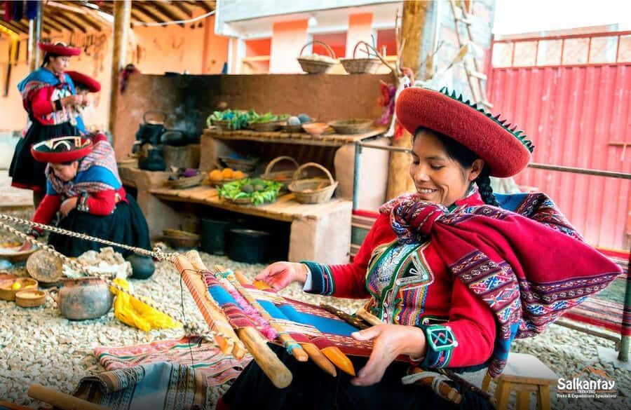 Cusco | Visit Maras, Moray, Chinchero, Pisac | Valle Vip - Pisac: terraces and the Andean cemetery to close the day strong