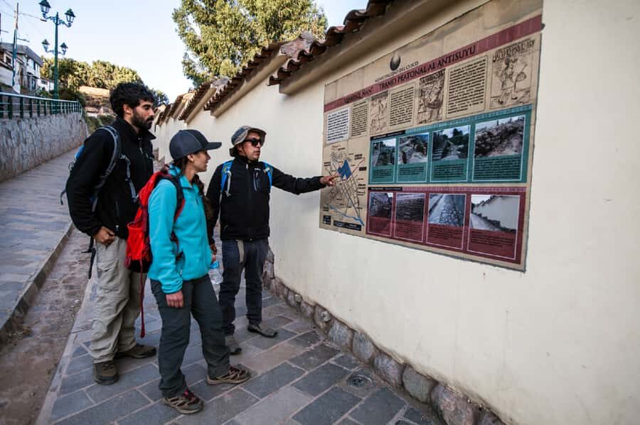 Cusco: Walking Tour Cusco - Plaza San Francisco and the route toward the market