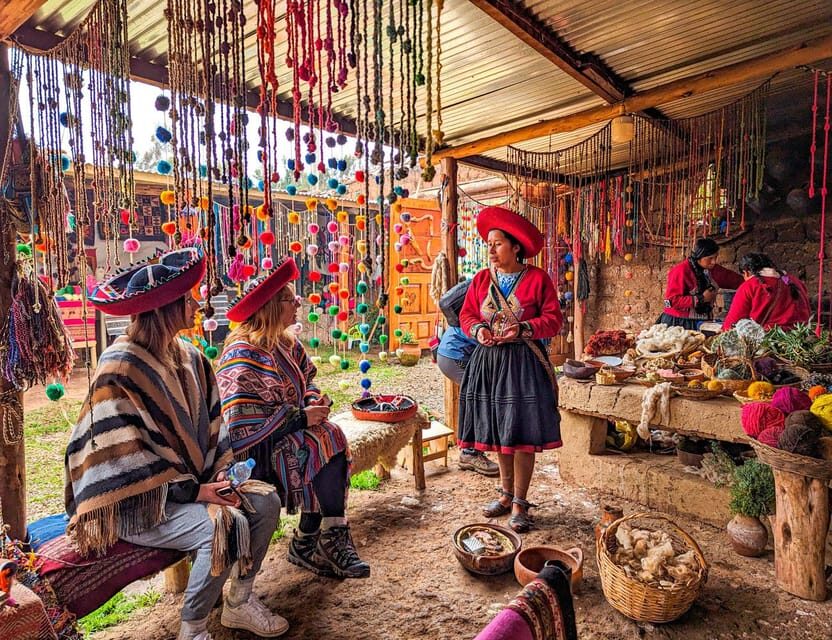Cusco:Chinchero,Moray & Salt Mines drop-off in Ollantaytambo - Guides, pacing, and small-group feel