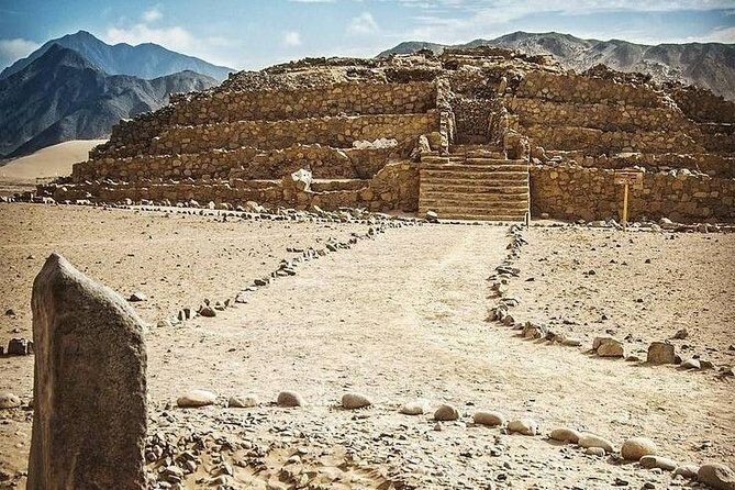 Discovering Caral, The Oldest Civilization In America - The Huacho lunch stop: a break that keeps the day moving